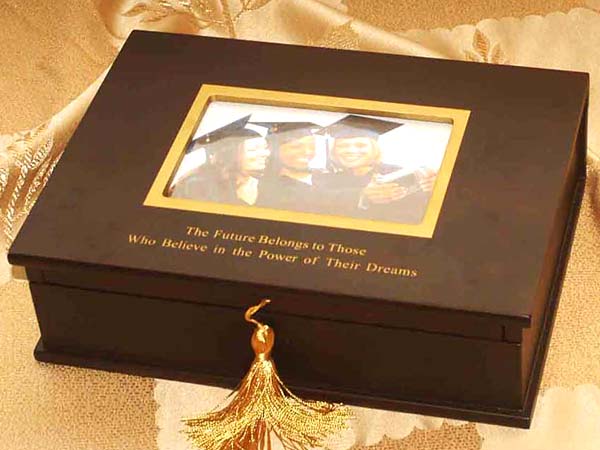 Graduation Crafts - Craft Projects for Graduates - College Student